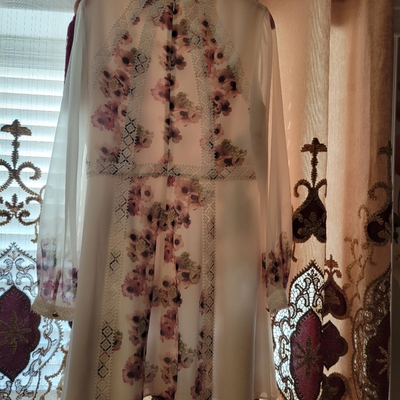 Ted baker floral dress Ted size 4 in prestige like new condition..Make an offer - Picture 4 of 11